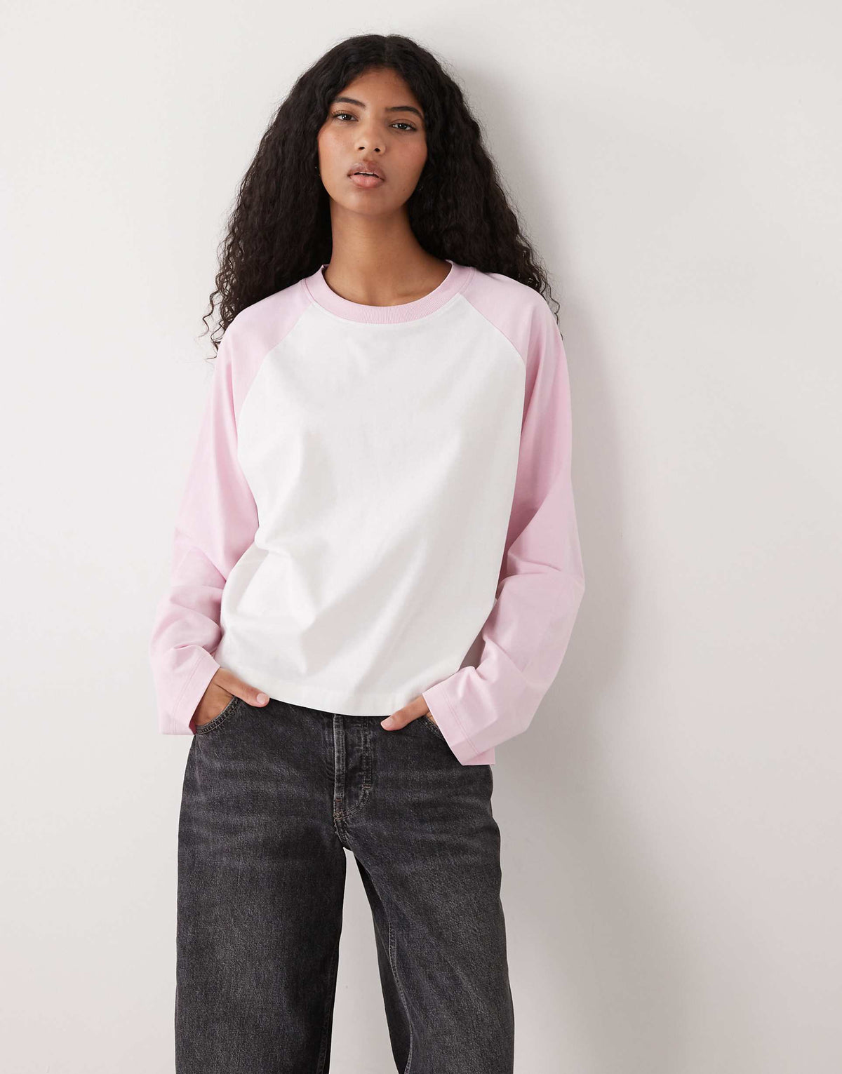 Fiene Raglan Tee