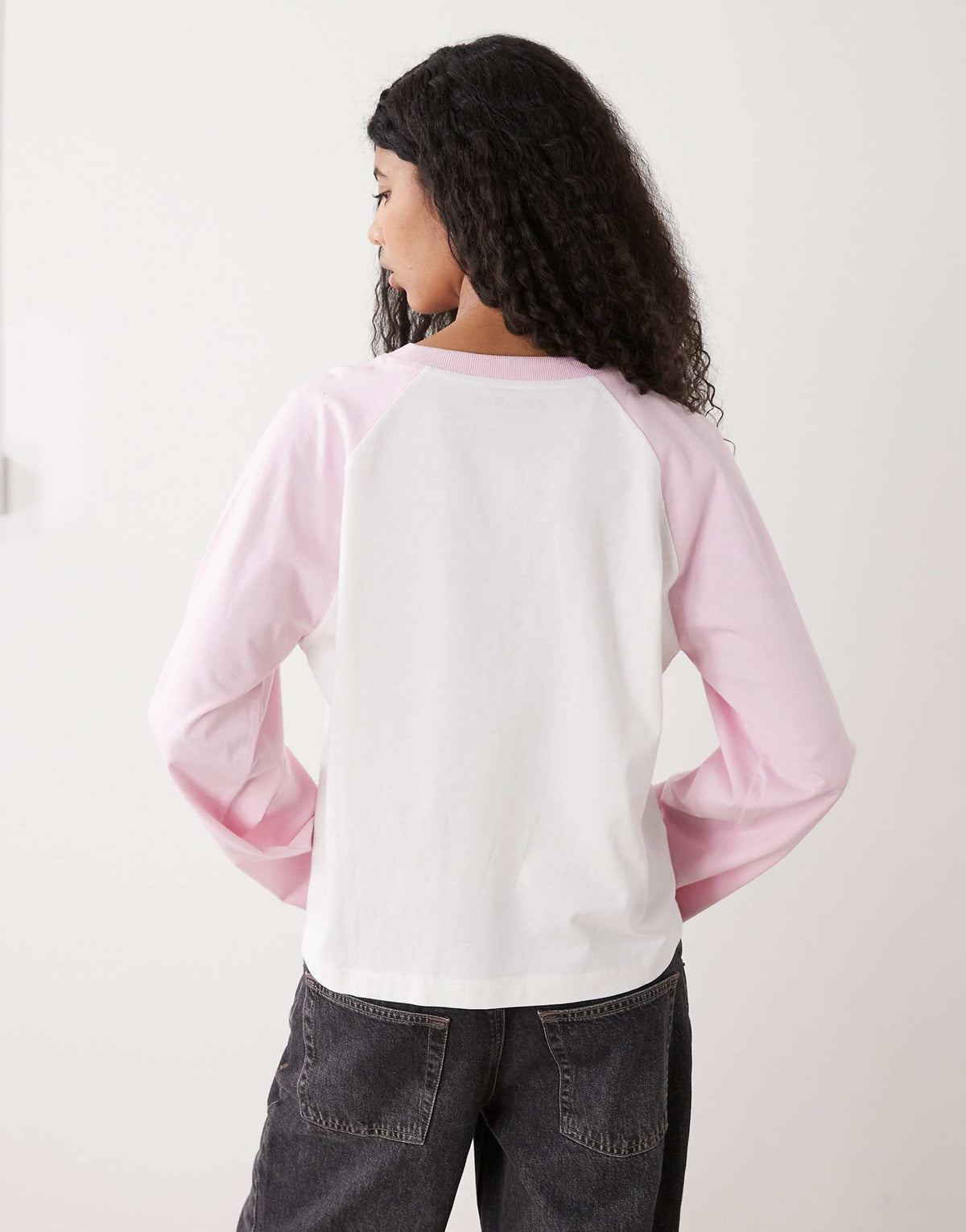 Fiene Raglan Tee