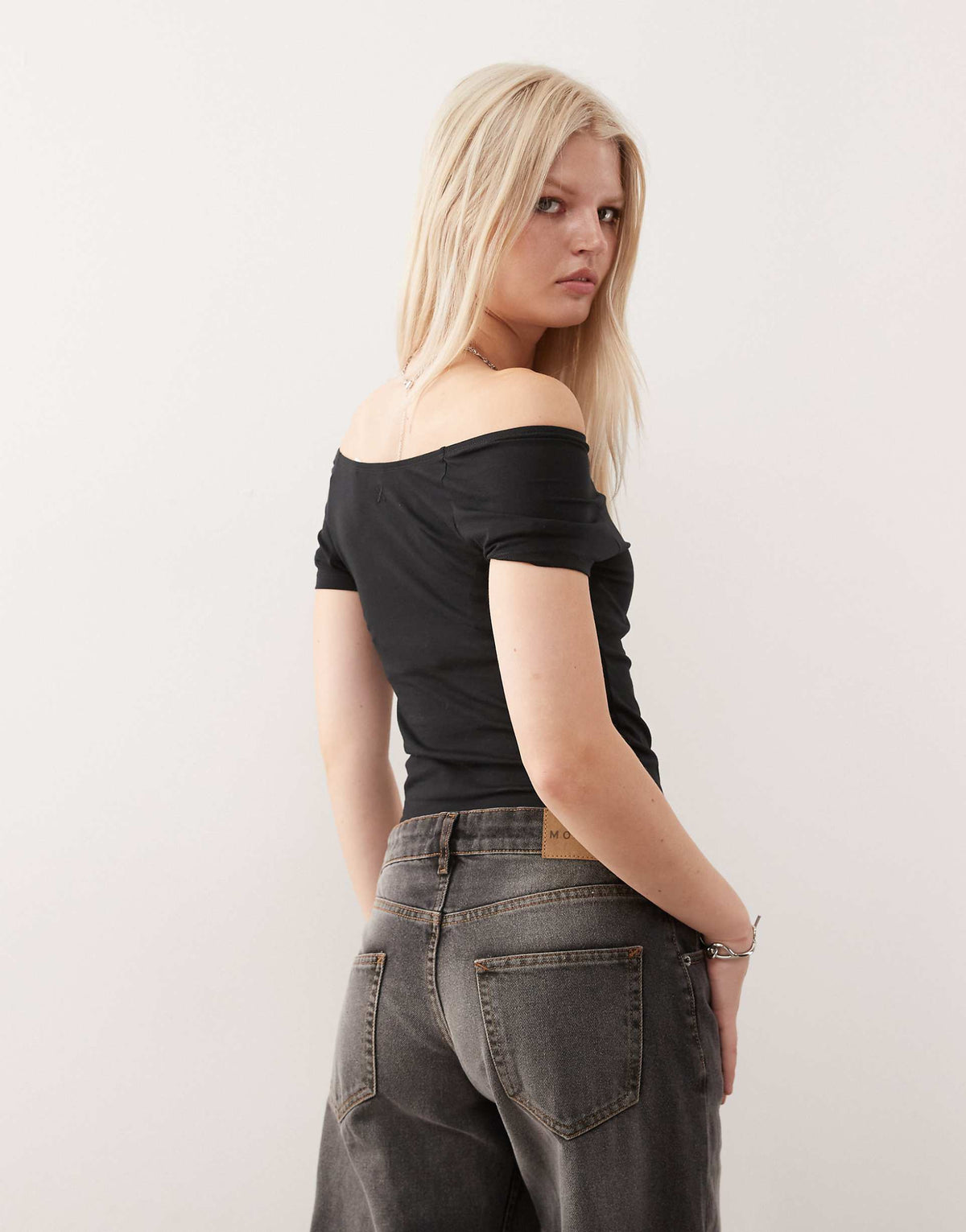 Liselotte Off Shoulder Top