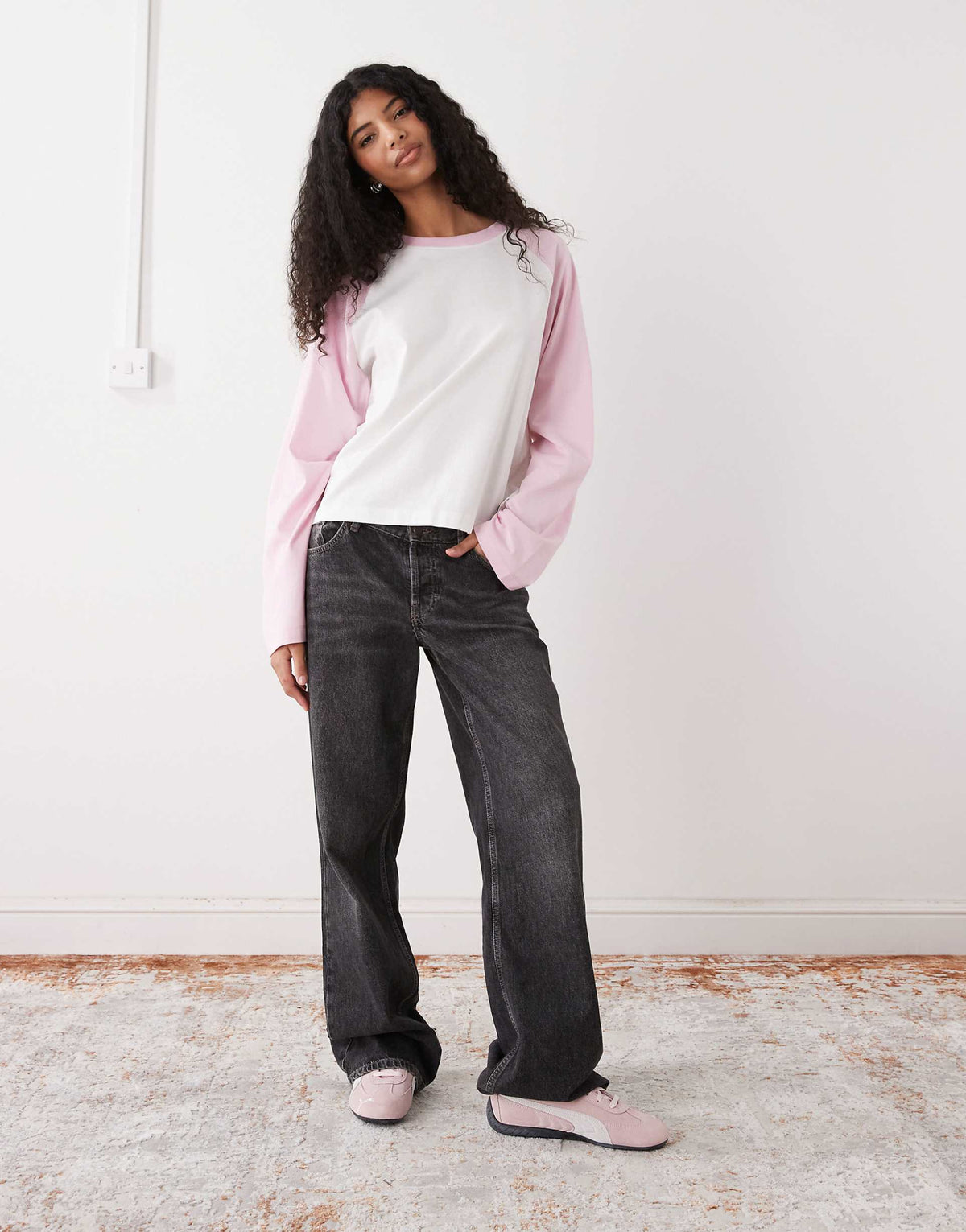 Fiene Raglan Tee